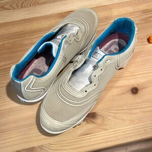 FootJoy women’s golf shoes size 7.5.